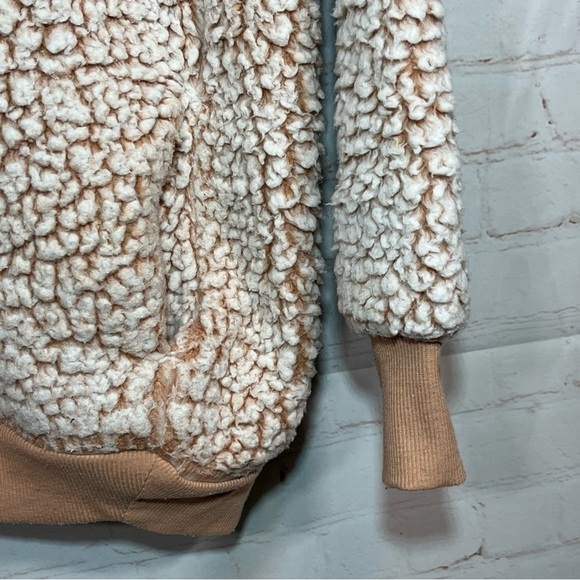Express Sherpa Sweatshirt Womens Medium Tan Fluffy Fuzzy Oversized Quarter Zip - Picture 7 of 13